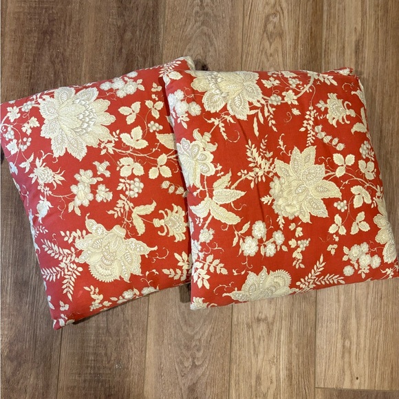 2 floral burnt orange and Cream Throw Pillows - Picture 1 of 1